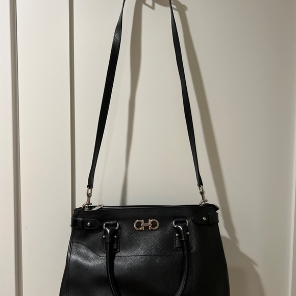 Salvatore Ferragamo Batik Handbag - Picture 7 of 10